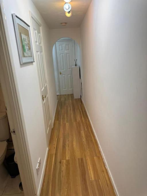 A Cozy Apartment In Barking Barking  Buitenkant foto